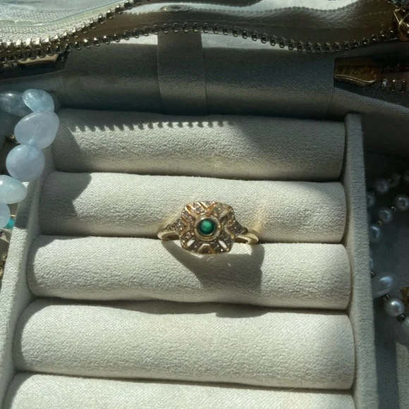 Art deco style emerald Gold and Green Ring - Picture 7 of 8